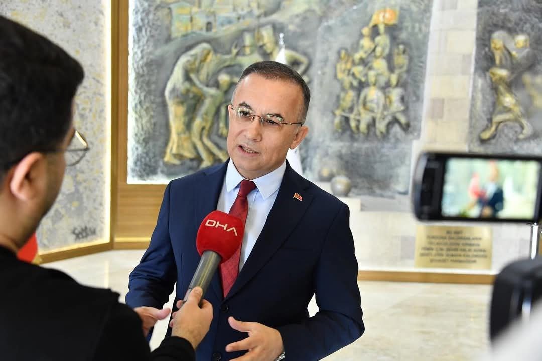 fb692701-417d-408d-862e-b17981cd1bcd