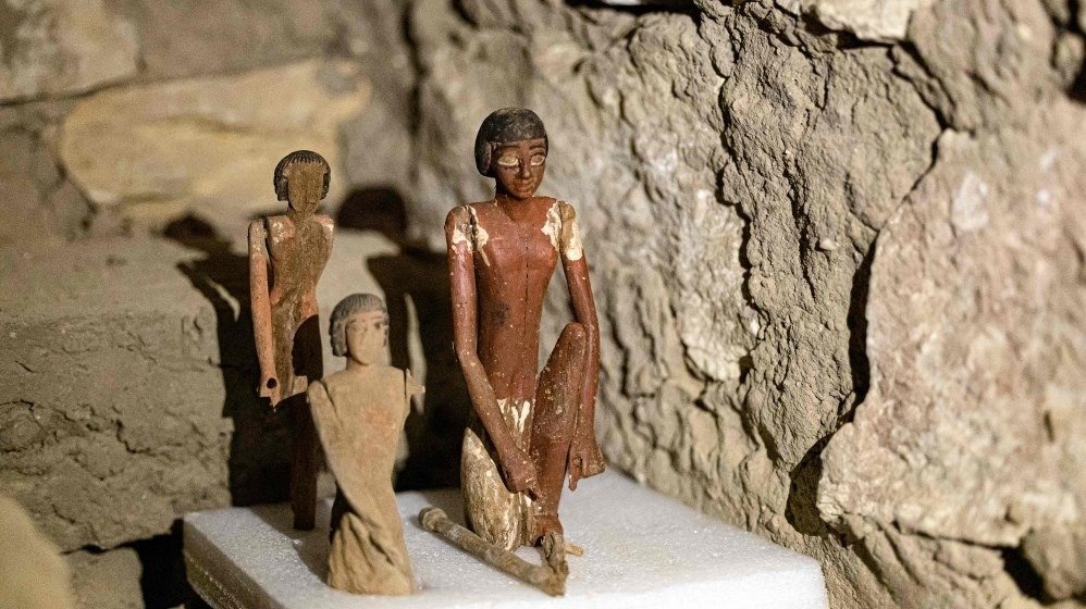 ec493d93-aedb-4ec2-81a7-0177a7a57b1c