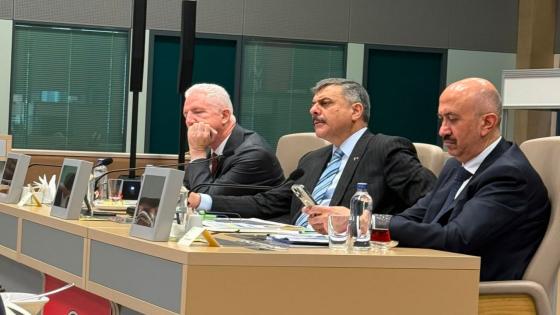 عاجل: وزير الداخلية التركي يعلن عن تغييرات مرتقبة على بطاقة الحماية المؤقتة ويتحدث عن ملفات الجنسية للسوريين وتصاريح العمل، والأحياء المغلقة